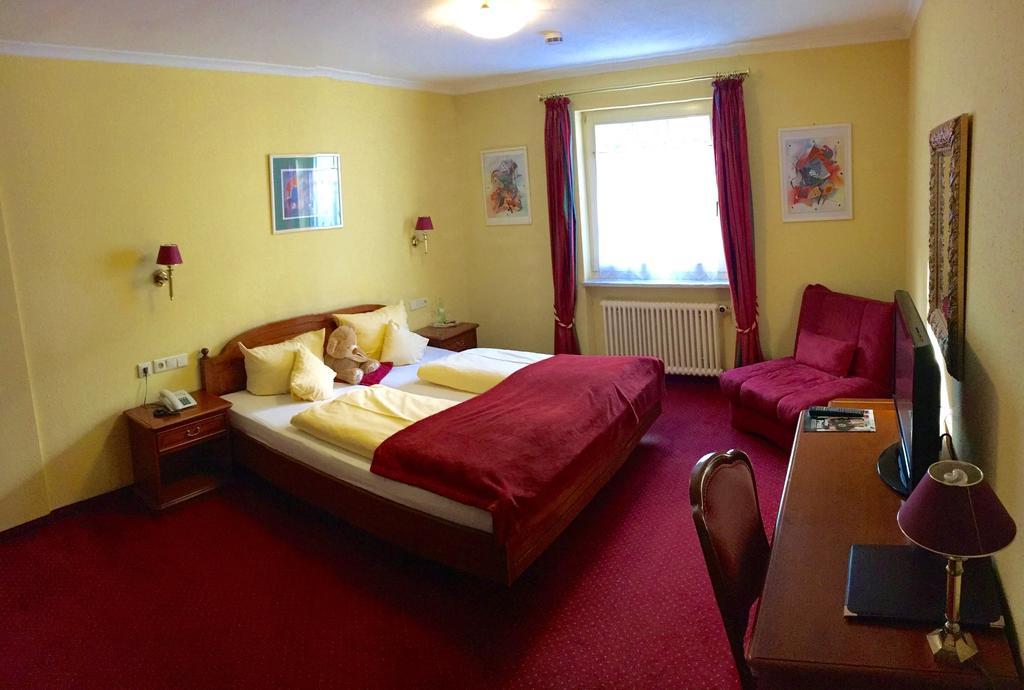 Hotel Garni Wiestor Uberlingen Exteriör bild