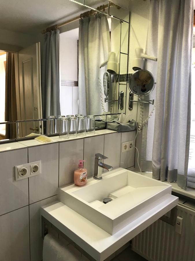 Hotel Garni Wiestor Uberlingen Exteriör bild